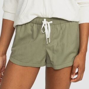 Roxy beach shorts - impossible love green